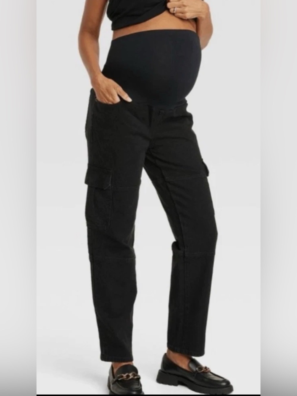 Ingrid & Isabel Maternity Over The Belly 90’s Straight Cargo Jeans Size 6 NWOT